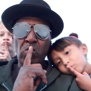 Meet your Posher, Johnnie